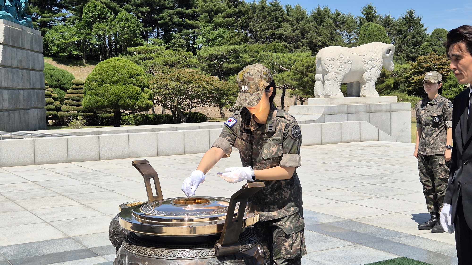 b.jpg 첨부 이미지